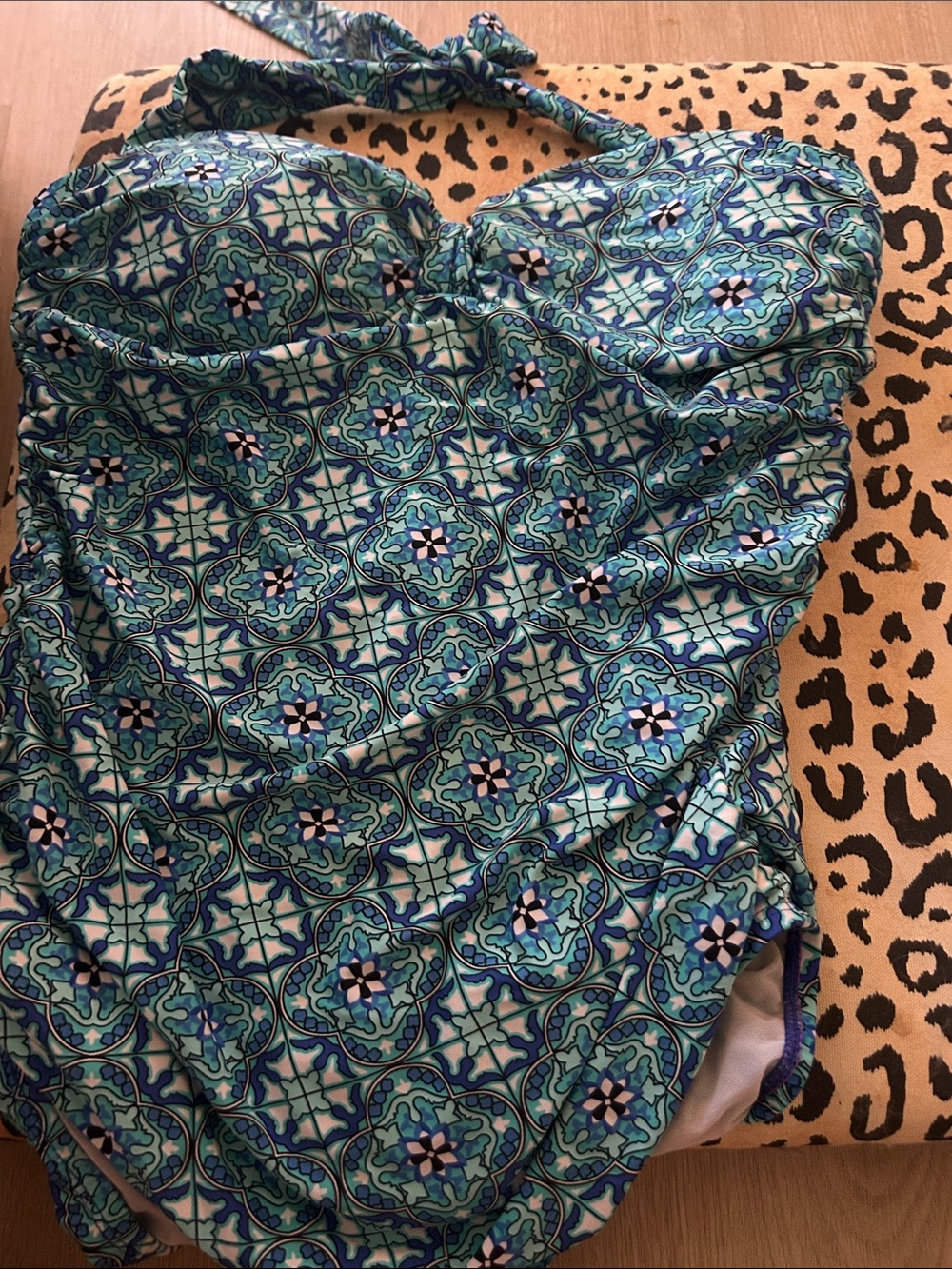 💚 Assets by Sara Blakely SPANX one piece swimsuit Large